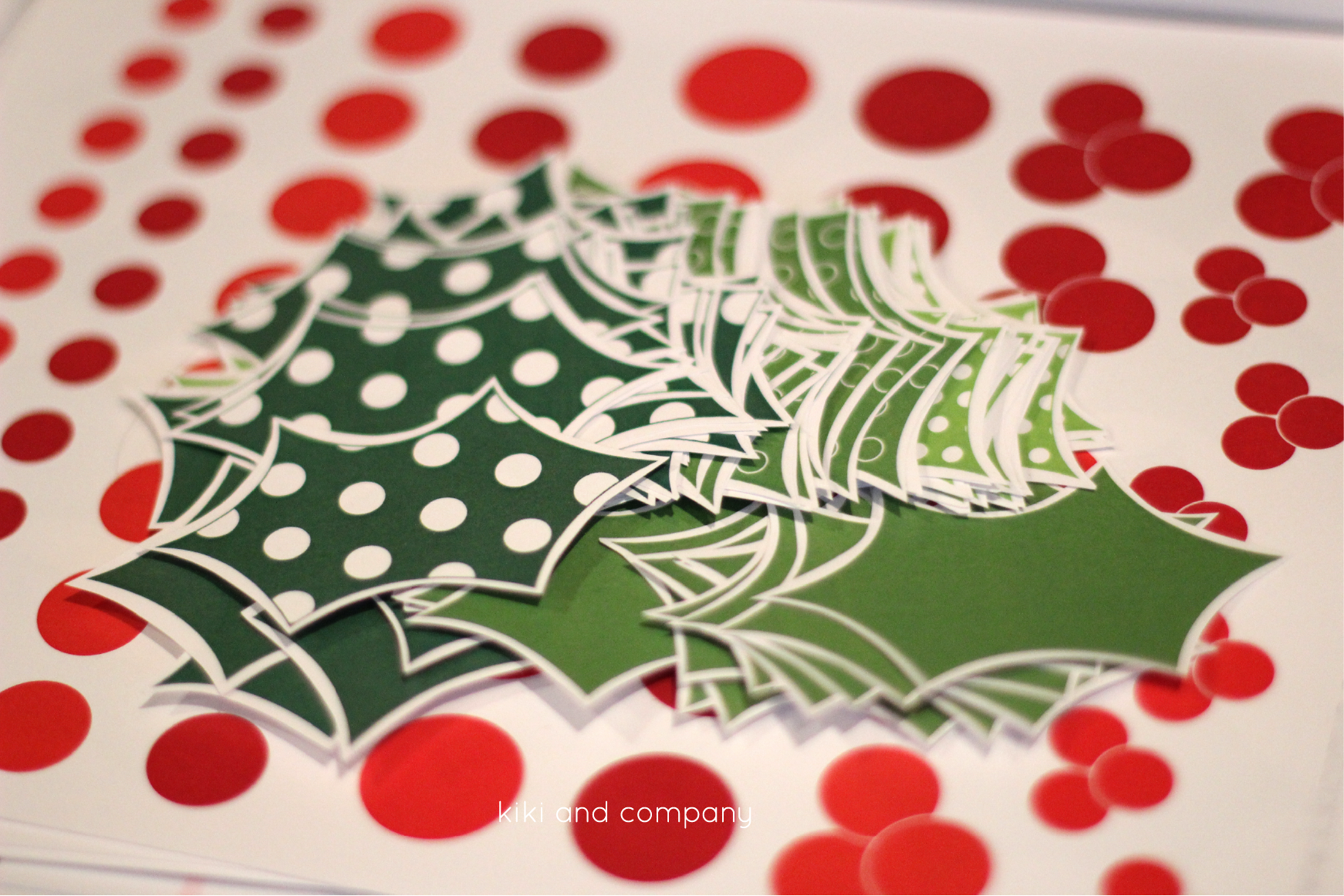 Happy Holidays Printable Holly Leaf Wreath Tatertots And Jello